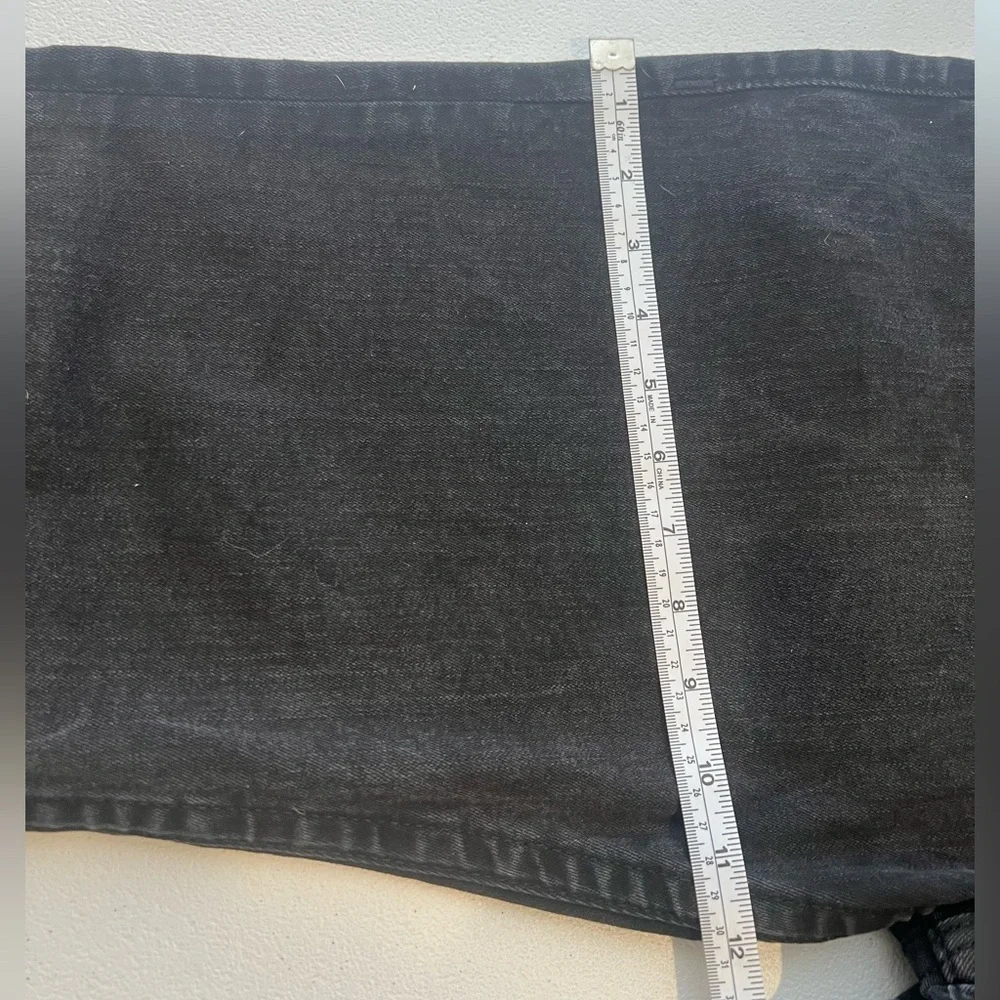 TRUE RELIGION • JEANS Men • Size 38”•  style relaxed color black